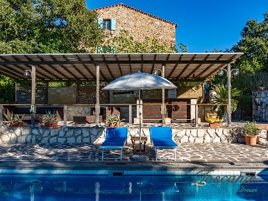 Foto Casale a Montieri Boccheggiano di 511 m² con 23 locali in vendita