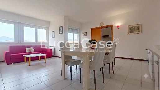 Foto Appartamento a Lucca Arancio di 90 m² con 4 locali in vendita