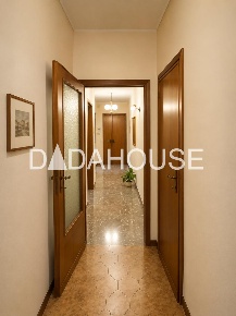 Foto Appartamento a Pisa San Francesco di 107 m² con 5 locali in vendita