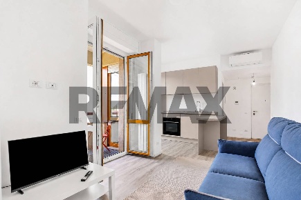 Foto Appartamento in Via Lucerna 7, Milano Inganni di 54 m² con 2 locali