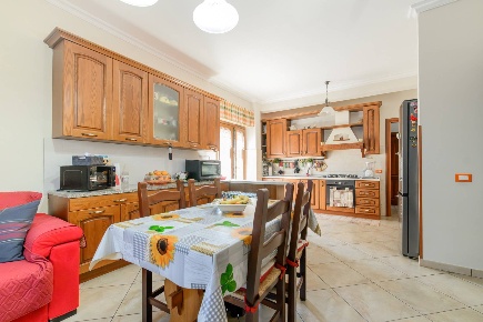 Foto Appartamento in via Nomentana 60, Mentana Centro di 167 m² in vendita