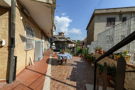 Foto Appartamento in via Nomentana 60, Mentana Centro di 167 m² in vendita