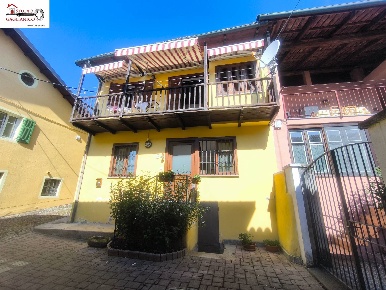 Foto Villa a schiera in Strada Antica per Chiavolino 16, Pollone di 165 m²