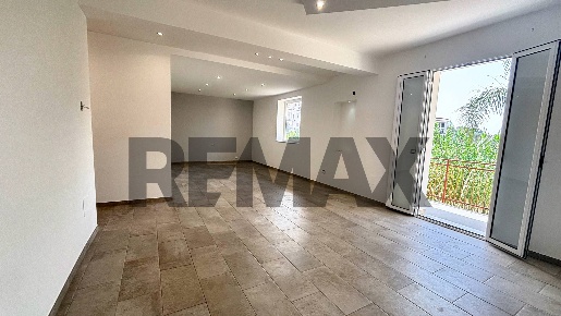Foto Villa unifamiliare in Via Gurrino 24, Carini Centro di 217 m²