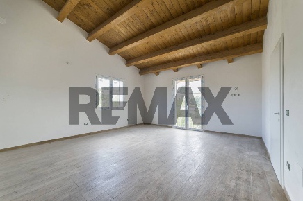 Foto Case semi ndipendenti in conaprato snc, Penne di 190 m² con 4 locali