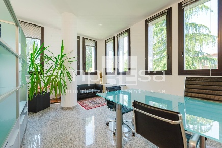 Foto Ufficio in via Giovanni Pascoli, Quarto d'Altino Centro di 70 m²
