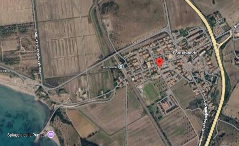 Foto Locale commerciale in Piazza dell'Uccellina 17, Orbetello di 180 m²