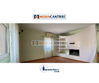 Foto Villa unifamiliare in vIA vILLA DEI FELICI 111, Pianella di 234 m²