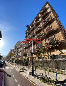 Foto Appartamento in VIA PRINCIPE DI VILLAFRANCA 40, Palermo di 240 m²