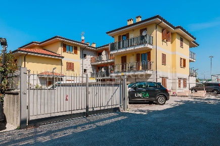 Foto Garage in Corso Italia 15, Osio Sopra di 14 m² con 1 locali in vendita