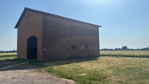 Foto Struttura sanitaria a Nonantola di 1375 m² con 1 locali in vendita