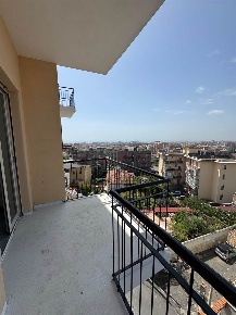 Foto Appartamento in VIA CLAUDIO CLAUDIANO 8, Catania di 90 m² con 4 locali