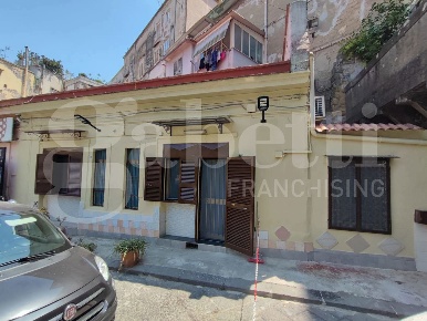Foto Appartamento in Olivella, Napoli Monte Santo di 32 m² con 2 locali