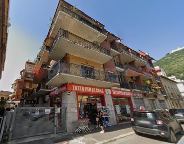Foto Appartamento in Via Cavour snc, Cassino Centro di 270 m² con 5 locali