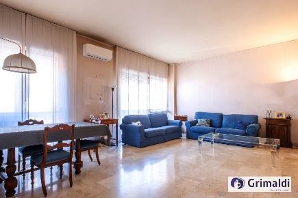 Foto Appartamento in Via dell'Accademia dei Virtuosi 31, Roma di 173 m²