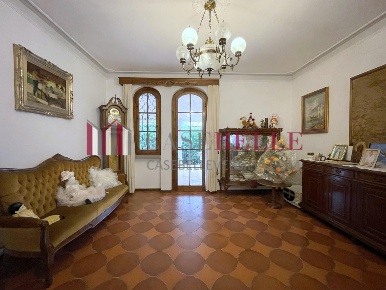 Foto Casa indipendente a Viareggio di 110 m² con 4 locali in vendita