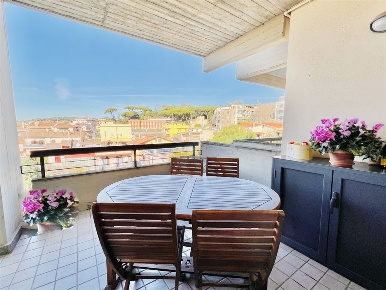 Foto Appartamento in Via Gattanelli, Albano Laziale Centro di 80 m²