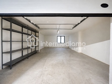 Foto Magazzino a Arco di 42 m² con 1 locali in vendita