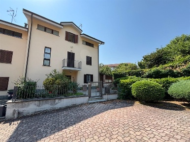Foto Villa a schiera in via spandre, Asti Collina Volta di 219 m²