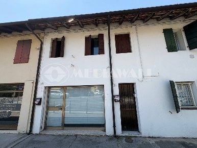 Foto Ufficio a Pordenone Centro Storico di 37 m² con 2 locali in vendita