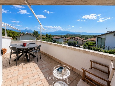 Foto Villa bifamiliare in Via X X V Aprile, Soiano del Lago di 145 m²