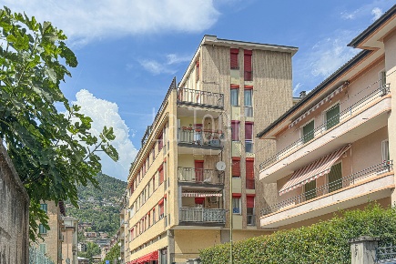 Foto Appartamento in Via Monte Pasubio 7, Aosta Centro di 96 m² in vendita