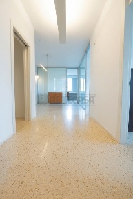 Foto Ufficio in Viale Roma 8, Vicenza Centro Storico di 95 m² in affitto