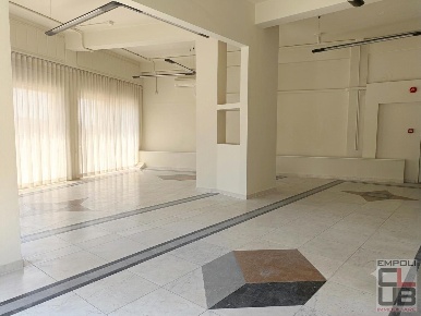Foto Locale commerciale a Empoli Stazione - Agenzia delle Entrate di 80 m²