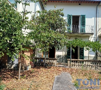 Foto Villa unifamiliare a Empoli Masini - XX Settembre di 200 m² in vendita