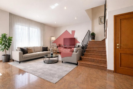 Foto Villa a schiera a Empoli Marcignana - Lucchese di 215 m² con 5 locali