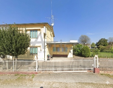 Foto Villa bifamiliare in Via Dx Adigetto RO, Rovigo Rovigo Est di 250 m²