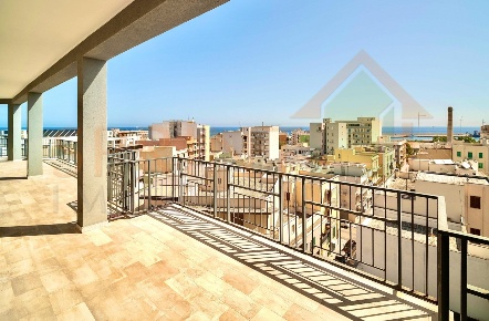 Foto Attico a Monopoli di 170 m² con 5 locali in vendita