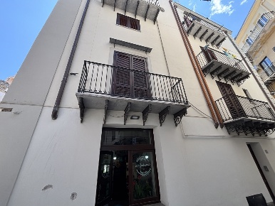 Foto Appartamento in Via Coltellieri, Palermo Castellammare di 158 m²