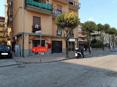 Foto Negozio a Baronissi Centro di 15 m² con 1 locali in vendita