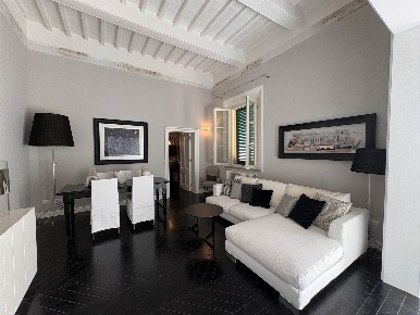 Foto Appartamento a Pisa San Francesco di 90 m² con 4 locali in vendita
