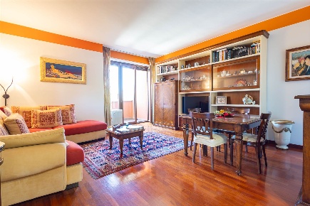Foto Appartamento in VIA CACCINI  12, Monza Cazzaniga - Ospedale di 121 m²