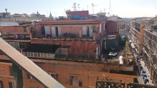 Foto Appartamento in Via Lazio 9, Roma Vittorio Veneto di 60 m² in vendita
