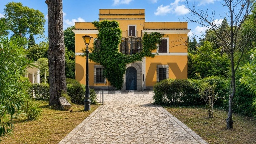 Foto Villa unifamiliare in Via Tiburtina Valeria 254, Guidonia Montecelio