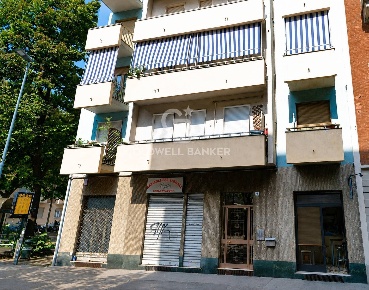 Foto Negozio in Corso Orbassano 78, Torino Santa Rita di 57 m² con 2 locali