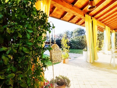 Foto Villa unifamiliare a Seravezza Ripa Pozzi Querceta Ponterosso