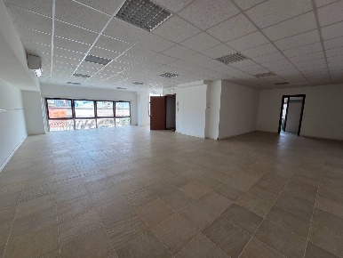 Foto Ufficio in via dei faggi, Guidonia Montecelio Collefiorito di 130 m²