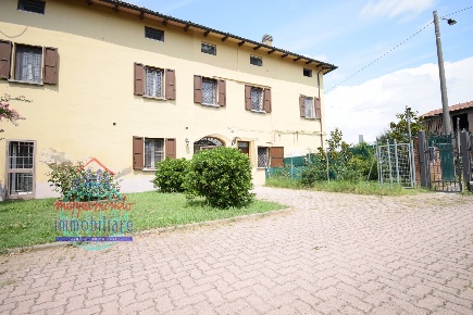 Foto Appartamento in Via Olmetola 82, Bologna Borgo Panigale di 139 m²