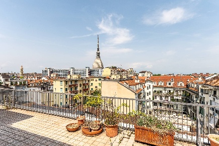 Foto Attico in Via Giulia Di Barolo, Torino Vanchiglia di 125 m² in vendita