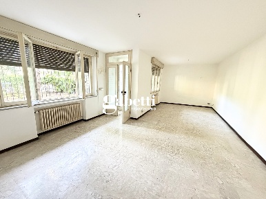 Foto Appartamento a Rimini Marina Centro di 150 m² con 4 locali in vendita
