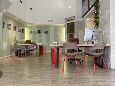 Foto Negozio in Via Beato Odorico 12, Pordenone Centro Storico di 65 m²