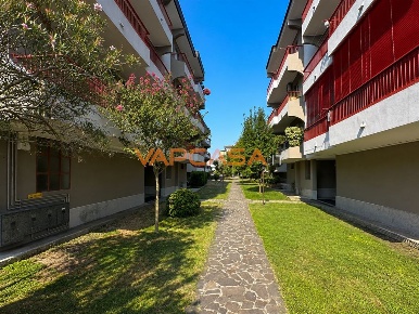 Foto Appartamento in VIA RONCAGLIE, Calcio di 86 m² con 3 locali in vendita