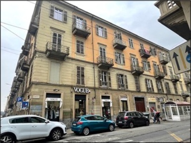 Foto Appartamento a Torino Vanchiglia di 75 m² con 3 locali in vendita