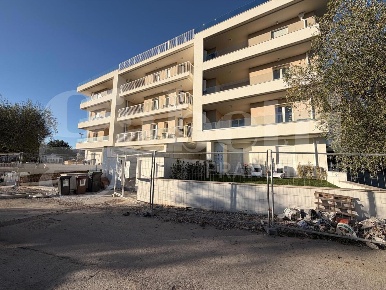 Foto Appartamento in Via G. Iustini snc, Martinsicuro Villa Rosa di 76 m²