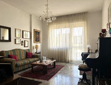Foto Appartamento in Via DEGLI EQUI 10, Pescara Porta Nuova di 130 m²