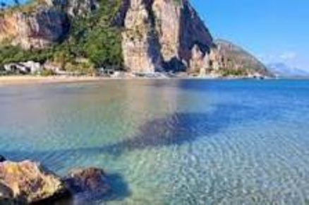 Foto Villa unifamiliare a Terracina Centro Storico di 60 m² con 3 locali